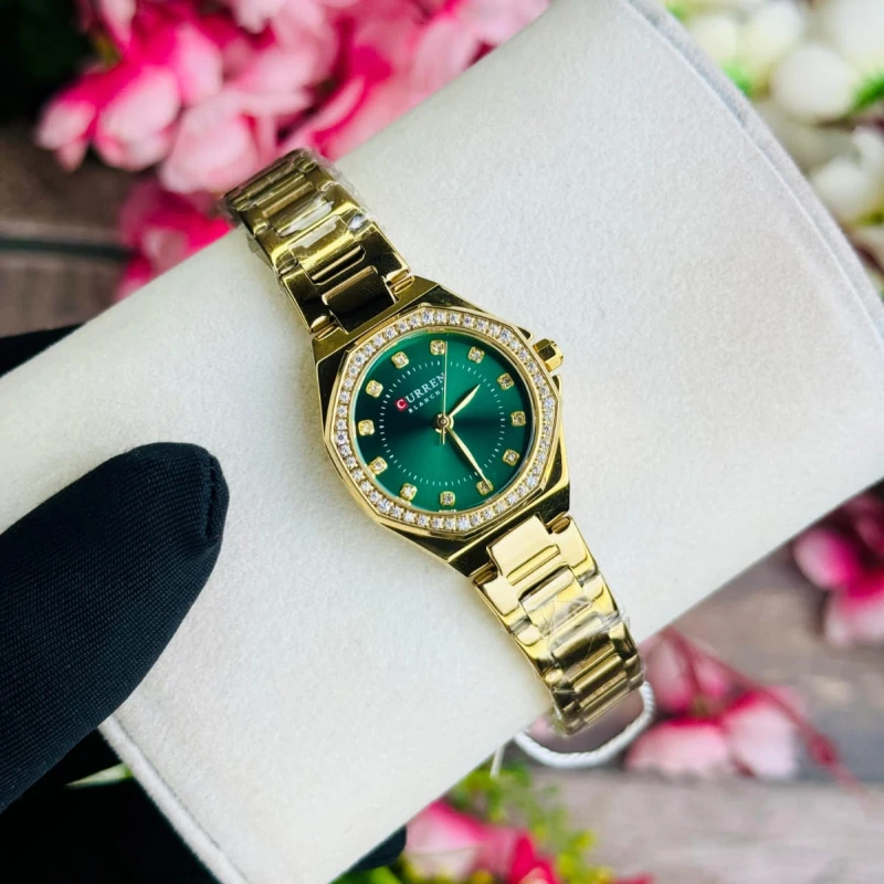 CURREN 9100 Latest Design Women Luxury Elegance Quartz Watch