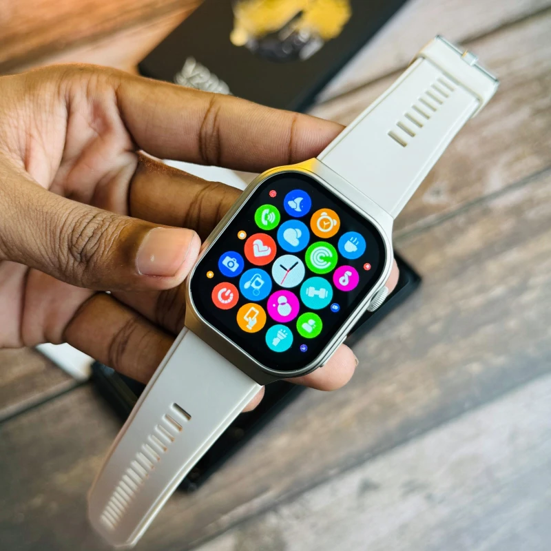 Langsfit V20Pro AMOLED SmartWatch With AMOLED Display