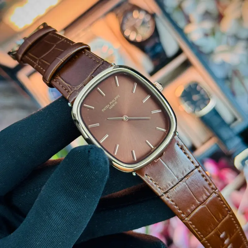 Patek Phillipe Ellipse leather Gents Watch