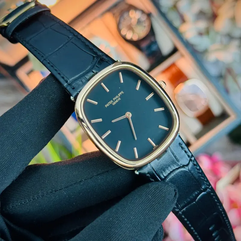 Patek Phillipe Ellipse leather Gents Watch